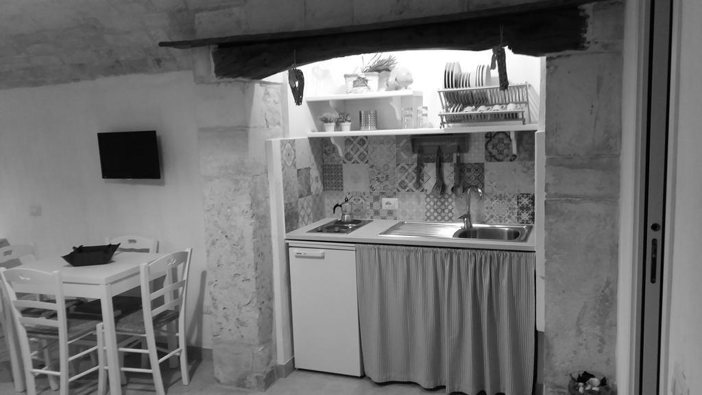 Dimora Miccolis Ξενοδοχείο Αλμπερομπέλο Εξωτερικό φωτογραφία